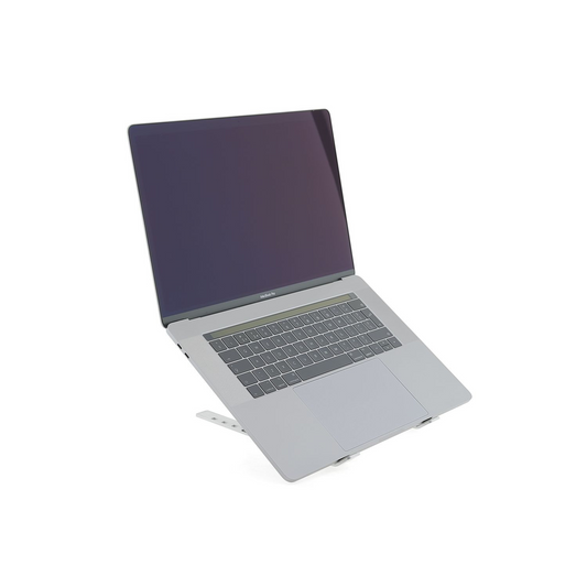 MacBook Pro 15″ Touch Bar 2017, i7 2.8 GHz, 16 GB, AMD Radeon Pro 555 256 GB, Space Gray, Refurbished